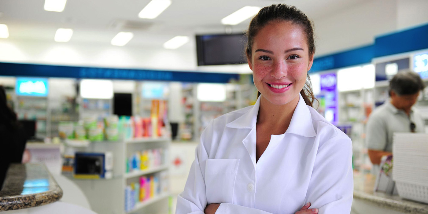 Pharmacy tech working on the job